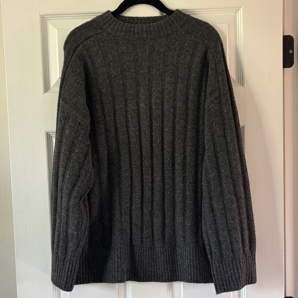 H&M oversized crewneck sweater ribbed very oversized see measurements!